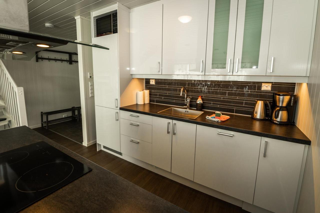Lofoten Rorbu Lodge Offersoya Экстерьер фото